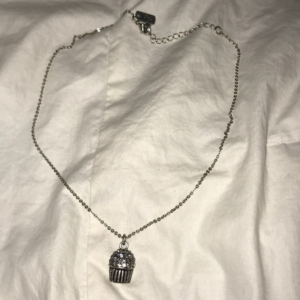 AERO Cupcake Necklace🎂💞